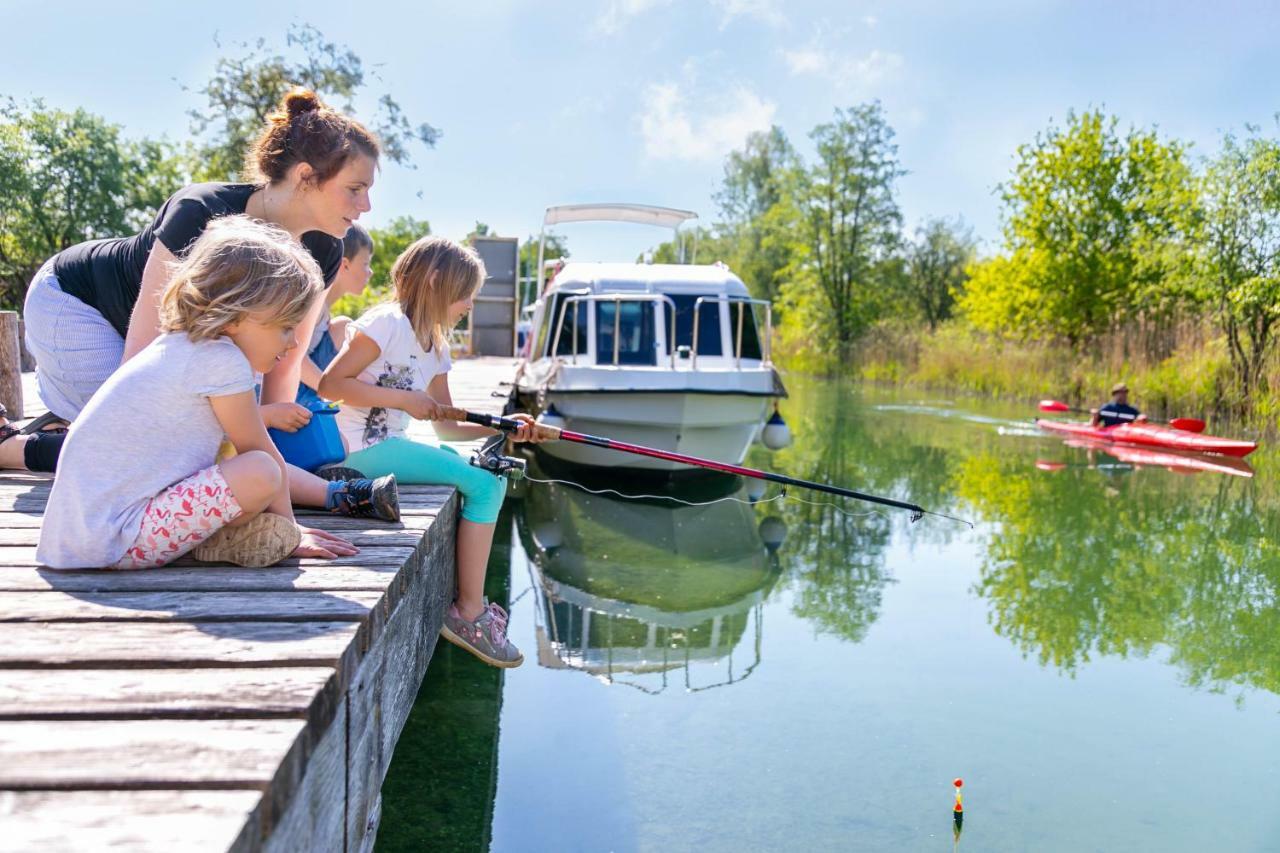 Mueritzparadies - Feriendorf Alte Fahrt Rechlin Buitenkant foto