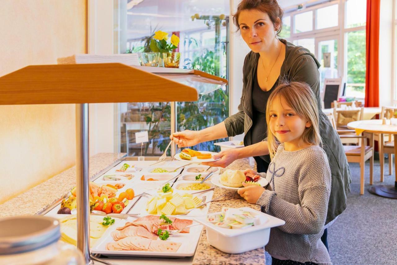 Mueritzparadies - Feriendorf Alte Fahrt Rechlin Buitenkant foto